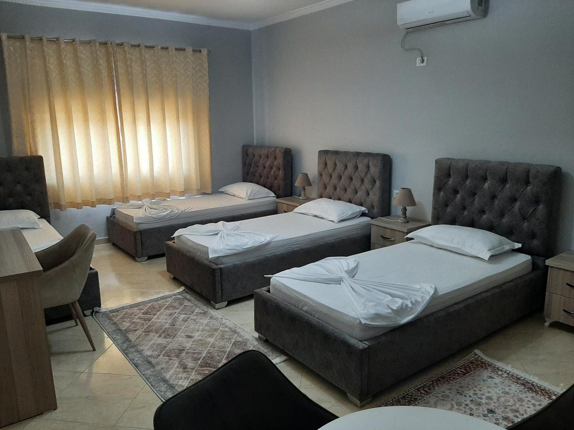 Hotel Vila Arbri Berat Eksteriør bilde