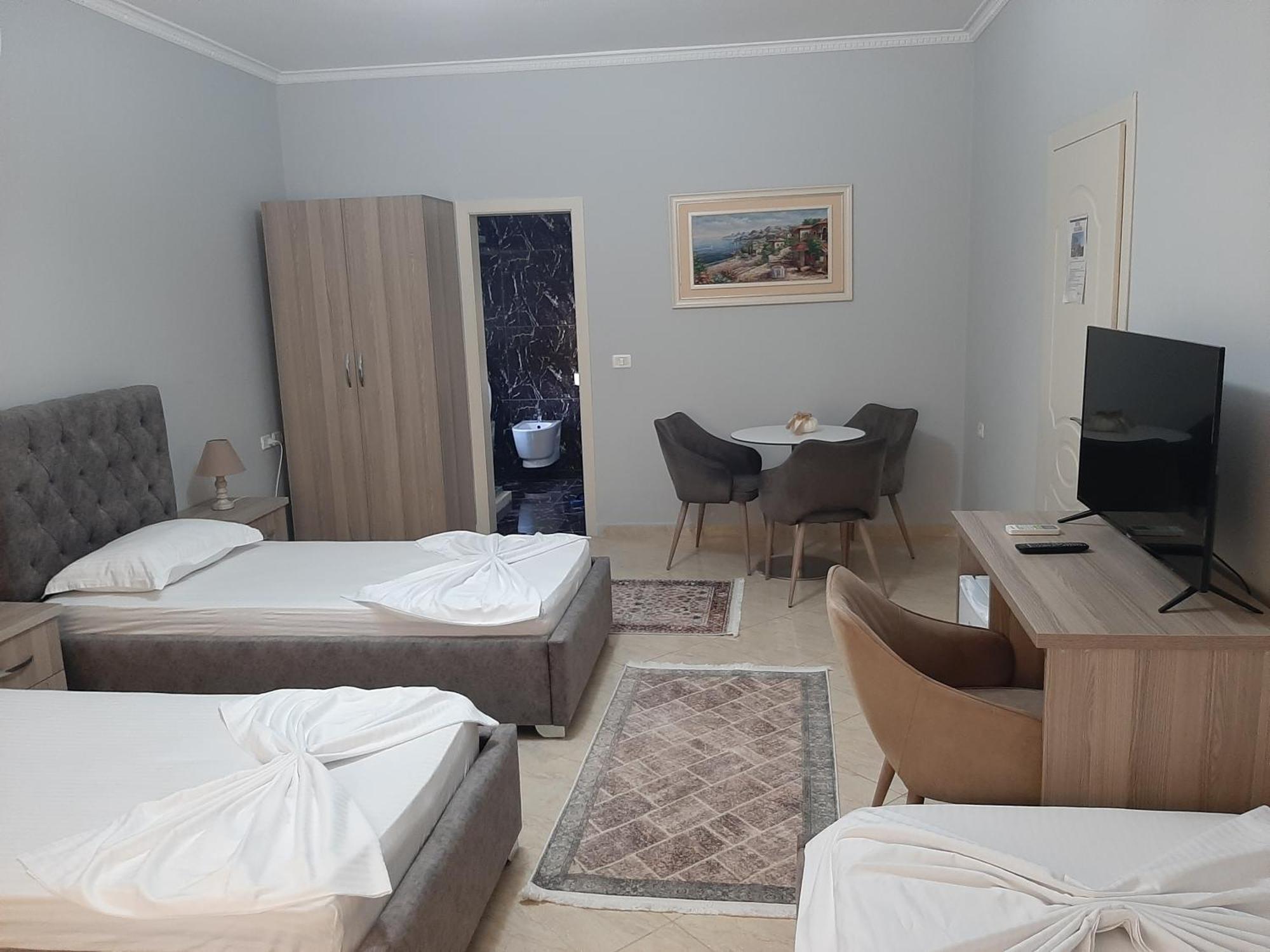 Hotel Vila Arbri Berat Rom bilde