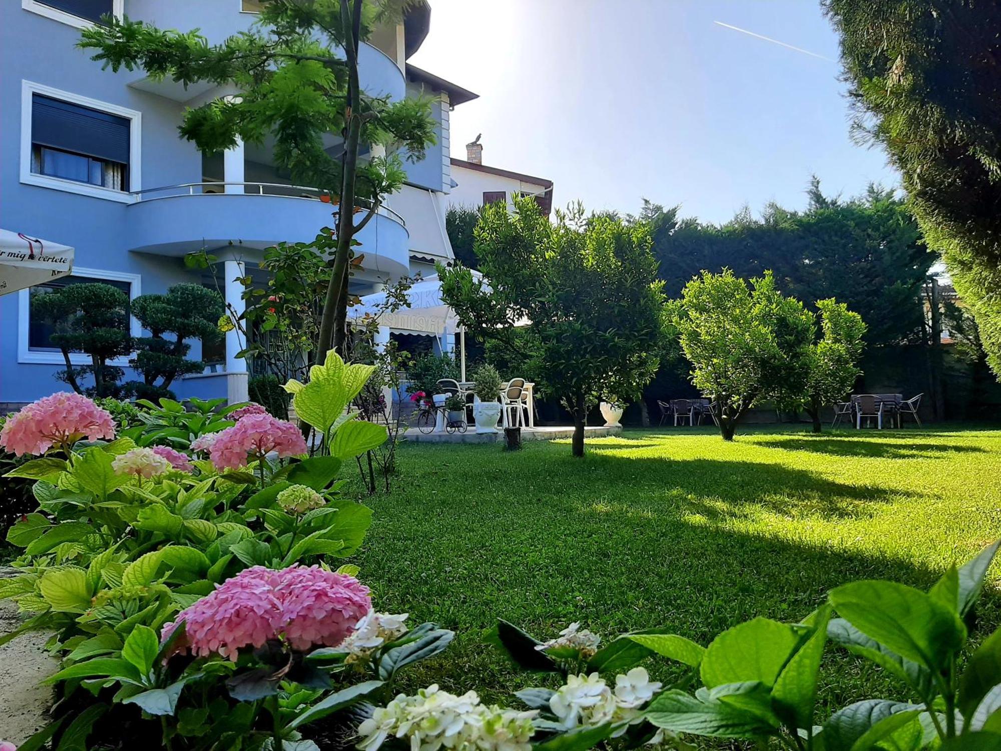 Hotel Vila Arbri Berat Eksteriør bilde