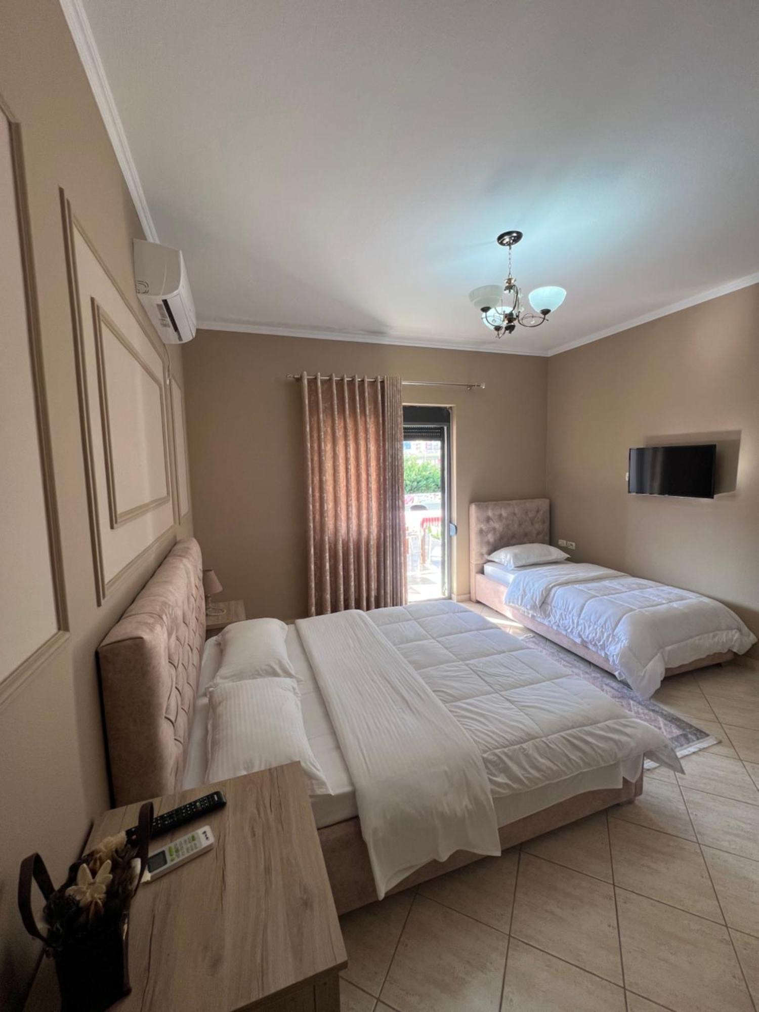 Hotel Vila Arbri Berat Eksteriør bilde
