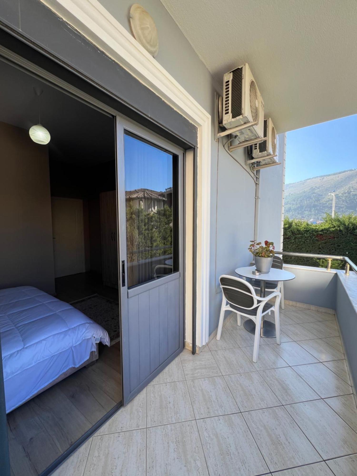 Hotel Vila Arbri Berat Eksteriør bilde