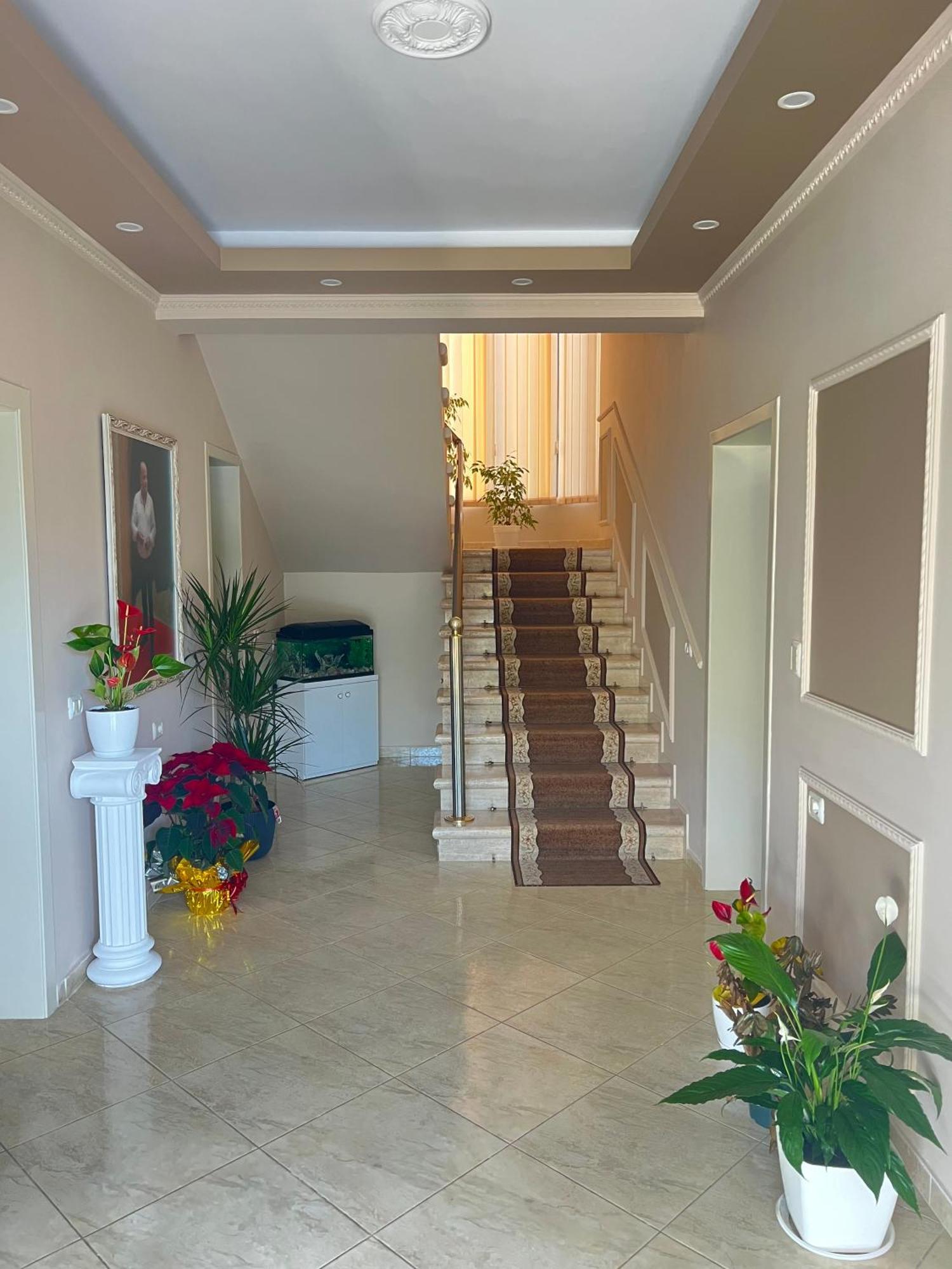 Hotel Vila Arbri Berat Eksteriør bilde