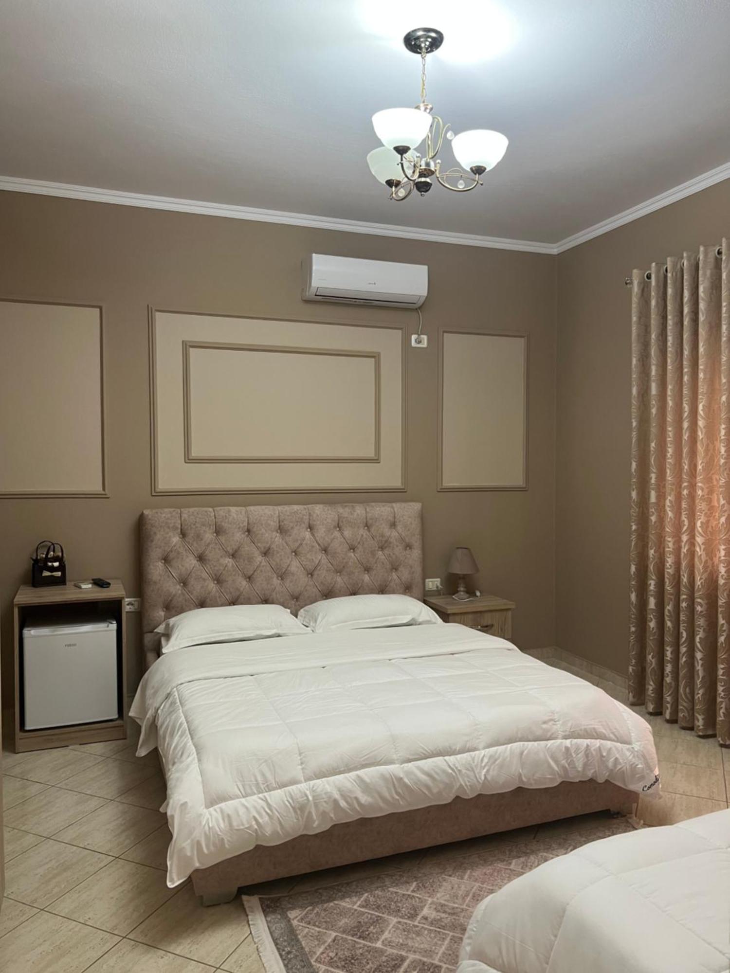 Hotel Vila Arbri Berat Eksteriør bilde